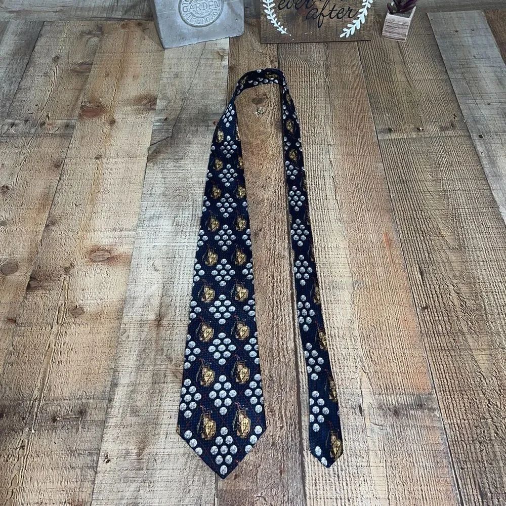 Oscar De La Renta Tie